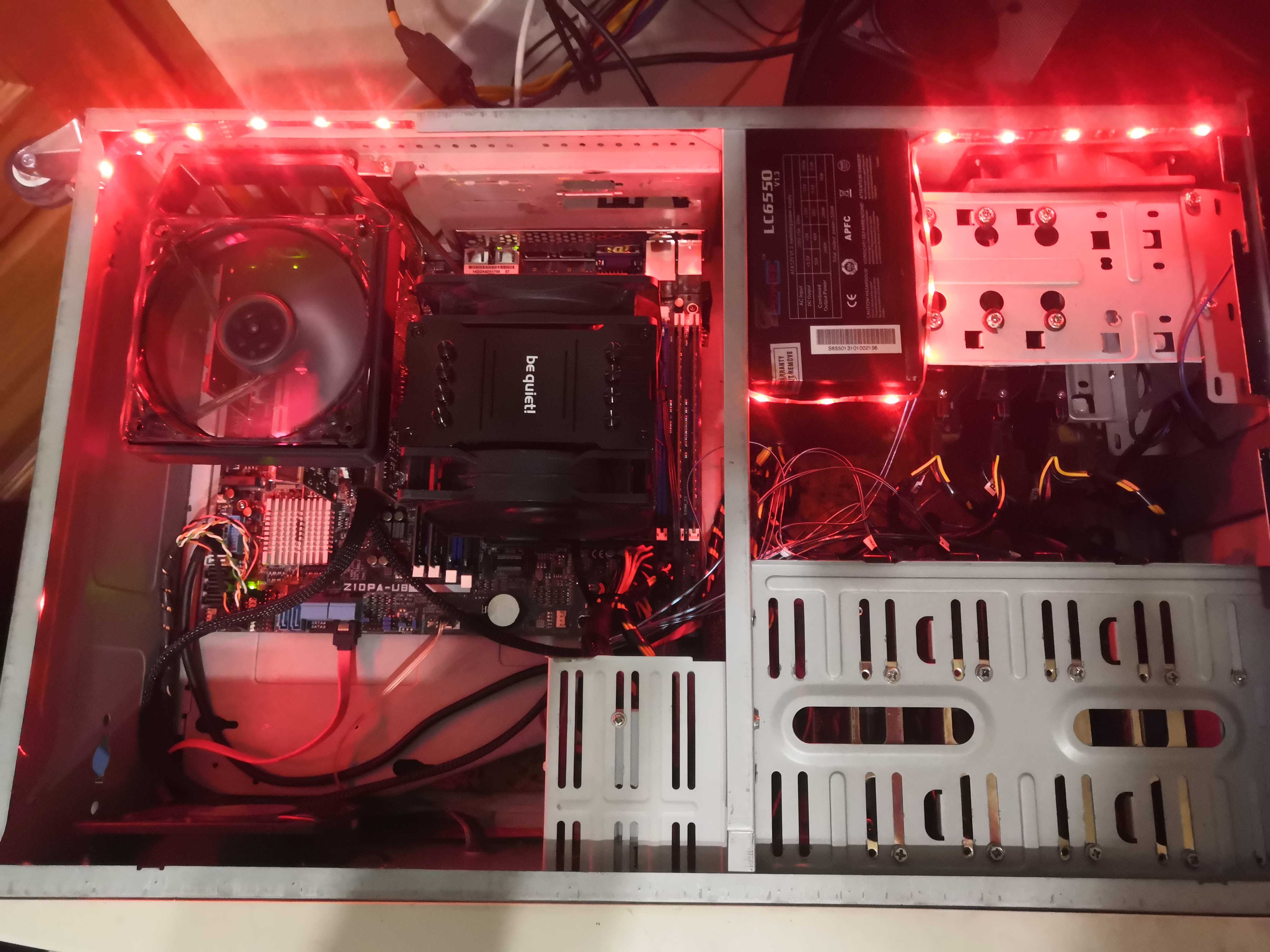 Full view of the open case with LC6550 PSU